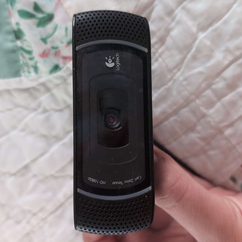 Logitech C910 webcam